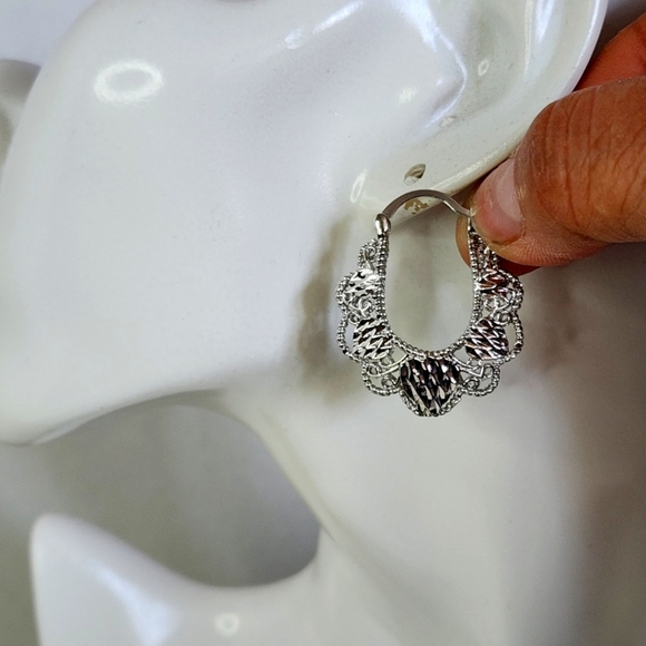 Silver Basket Style Hoop Earrings New - Picture 7 of 8